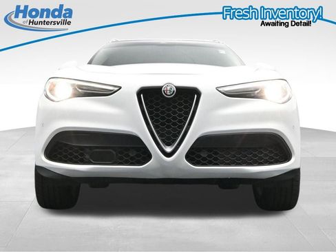 Used 2018 Alfa Romeo Stelvio AWD image 39
