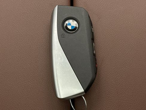 Used 2025 BMW X5 xDrive40i w/ M Sport Package AWD/4WD image 26