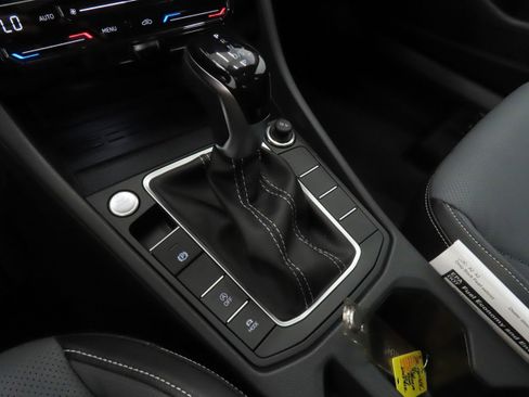 New 2026 Volkswagen Jetta SEL image 17