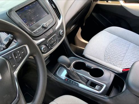 Used 2023 Chevrolet Equinox LS FWD image 16