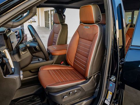 Used 2026 GMC Sierra 3500 Denali Ultimate image 30