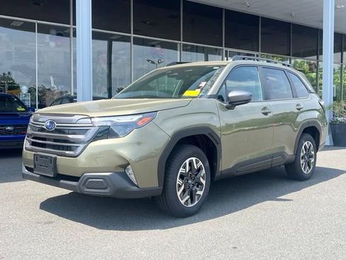 New 2026 Subaru Forester Premium AWD/4WD image 3