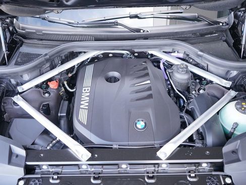 New 2026 BMW X7 xDrive40i w/ M Sport Package AWD/4WD image 20