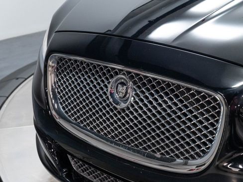 Used 2013 Jaguar XJ AWD image 45