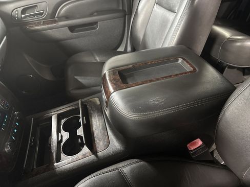 Used 2013 GMC Yukon Denali image 30