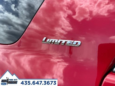 Used 2021 Toyota 4Runner Limited AWD/4WD image 10
