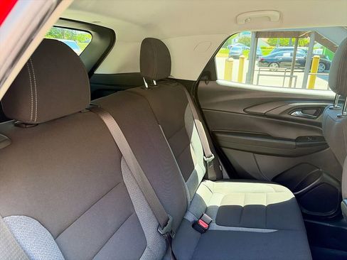 Used 2021 Chevrolet TrailBlazer LT w/ Convenience Package FWD image 27