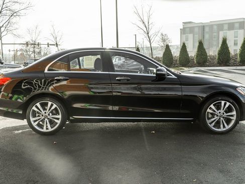 Used 2018 Mercedes-Benz C 300 4MATIC Sedan image 3