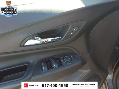 Used 2022 Chevrolet Equinox LT FWD image 15