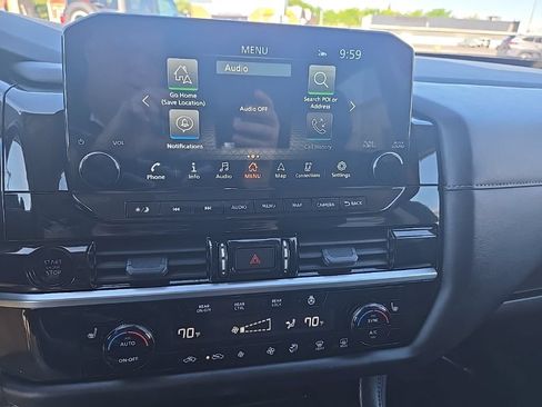 Used 2025 Nissan Pathfinder SL AWD/4WD image 20