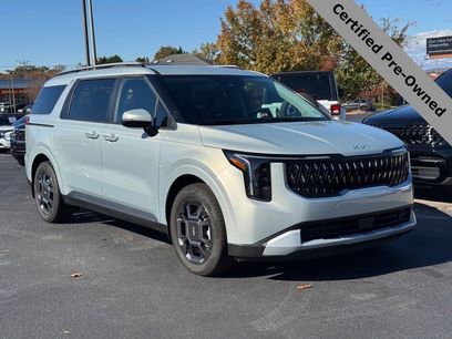 Certified 2025 Kia Carnival EX