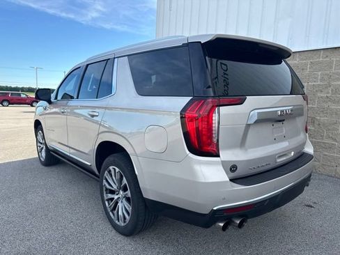 Used 2021 GMC Yukon Denali w/ Denali Premium Package AWD/4WD image 7
