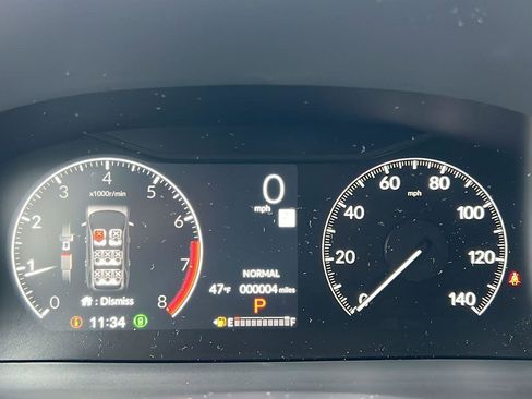 New 2025 Honda Pilot Touring image 32