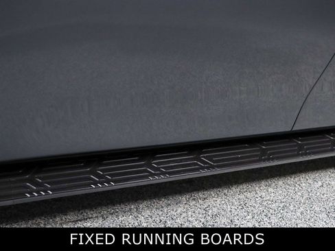 Used 2020 Nissan Armada SL w/ Premium Package image 12