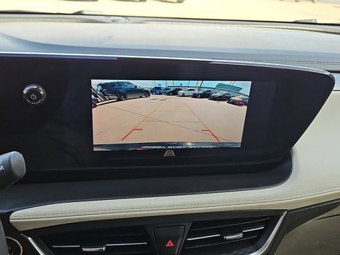 Used 2024 Buick Encore GX Sport Touring image 15