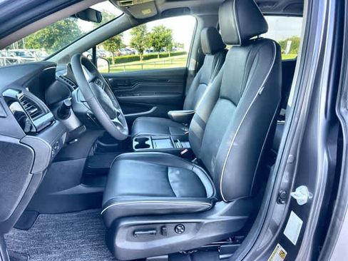 Certified 2026 Honda Odyssey Elite image 11