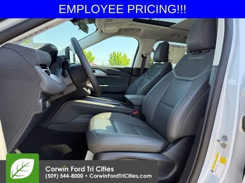 New 2026 Ford Explorer Active w/ Active Comfort Package AWD/4WD image 2