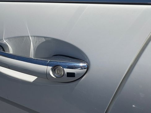 Used 2006 Mercedes-Benz R 500 4MATIC image 8