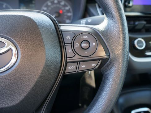 Used 2024 Toyota Corolla LE image 20