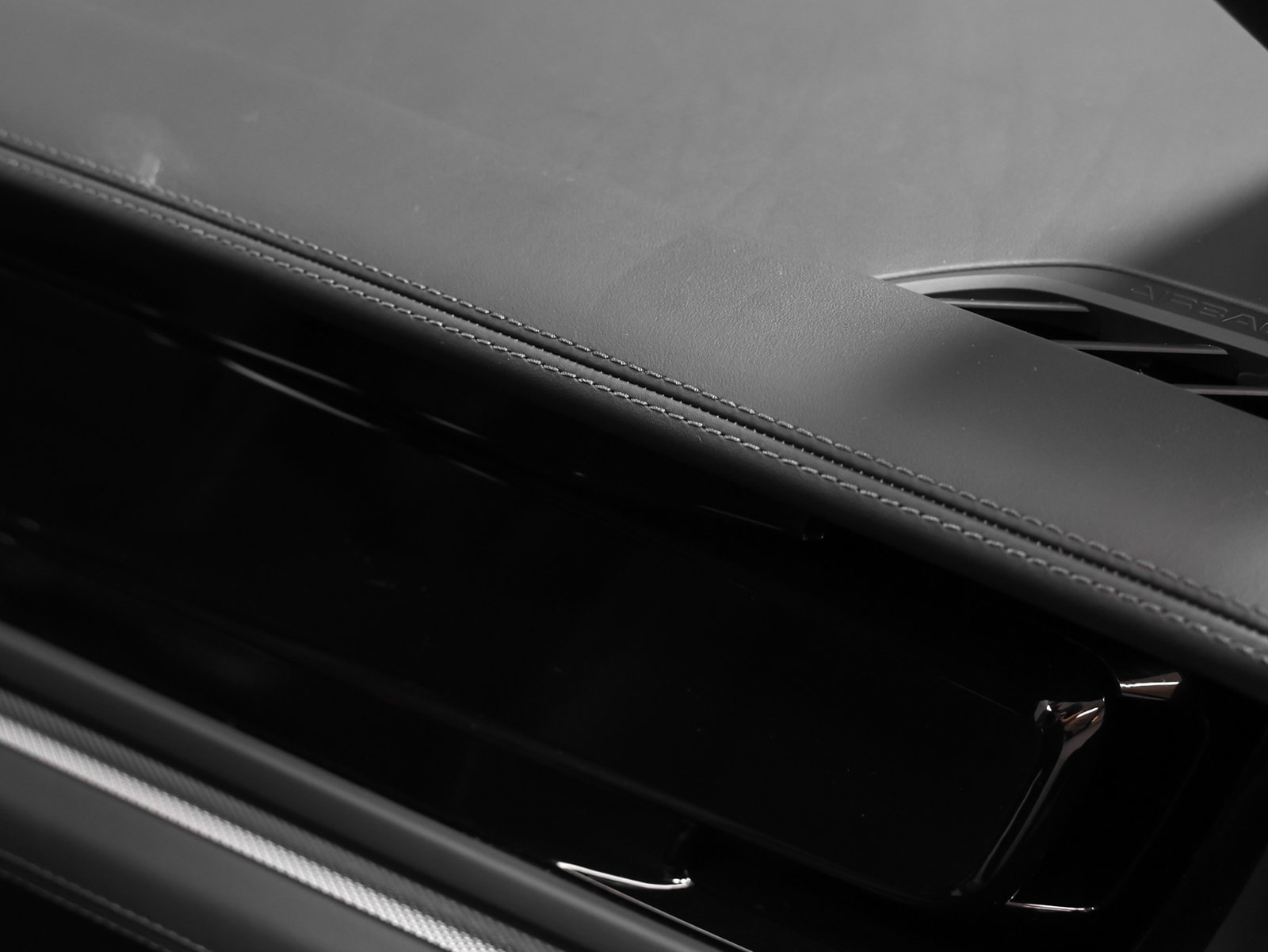 Certified 2025 Porsche Panamera 4 AWD/4WD image 23