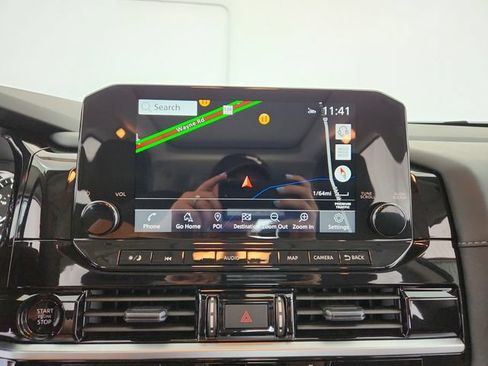 Used 2025 Nissan Pathfinder SL w/ SL Premium Package FWD image 28