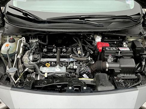 Used 2025 Nissan Versa SV FWD image 29