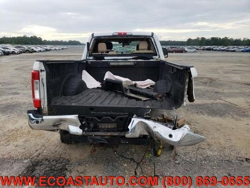 Used 2019 Ford F350 Lariat w/ Lariat Ultimate Package image 7