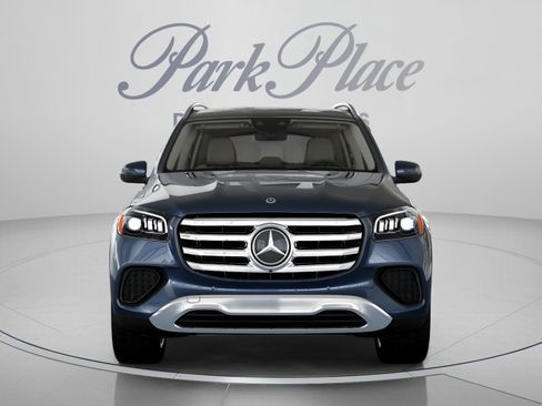 Certified 2026 Mercedes-Benz GLS 450 4MATIC image 36