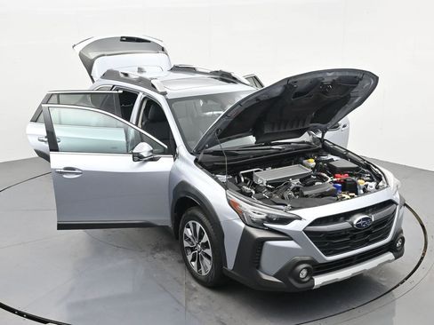 Used 2024 Subaru Outback Touring XT AWD/4WD image 33