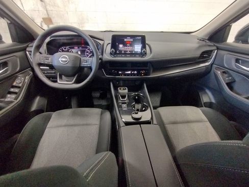Used 2026 Nissan Rogue SV w/ Cold Weather Package AWD/4WD image 37