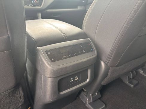 Used 2025 Nissan Pathfinder SV AWD/4WD image 24