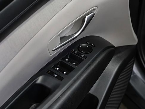 Used 2025 Hyundai Tucson SEL image 40