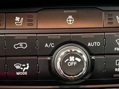 Used 2022 Dodge Durango R/T w/ Trailer Tow Group IV AWD/4WD image 34