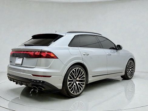 Used 2024 Audi SQ8 Prestige w/ Prestige Package image 7
