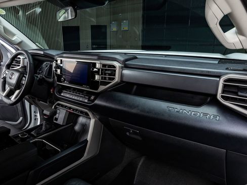 Used 2022 Toyota Tundra SR5 image 17