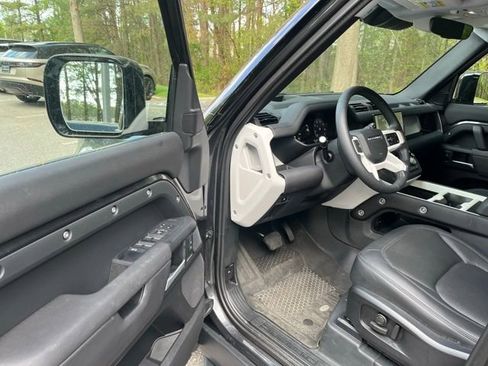 Certified 2025 Land Rover Defender 110 S image 4