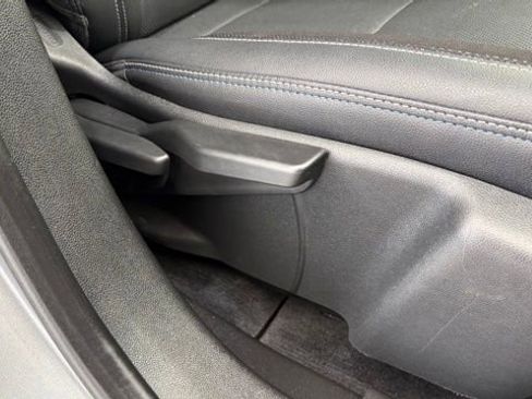 Used 2024 Chevrolet Equinox EV LT FWD image 22