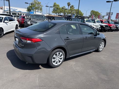Used 2024 Toyota Corolla LE FWD image 14