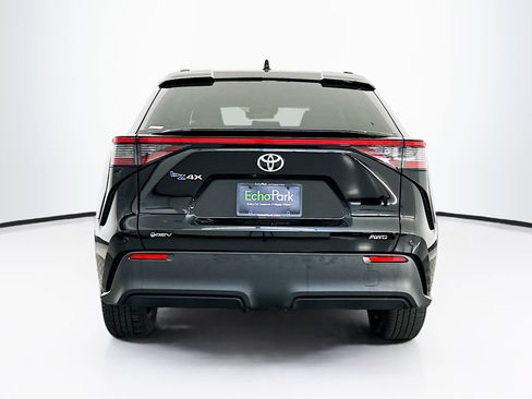 Used 2024 Toyota bZ4X XLE w/ Weather Package image 7