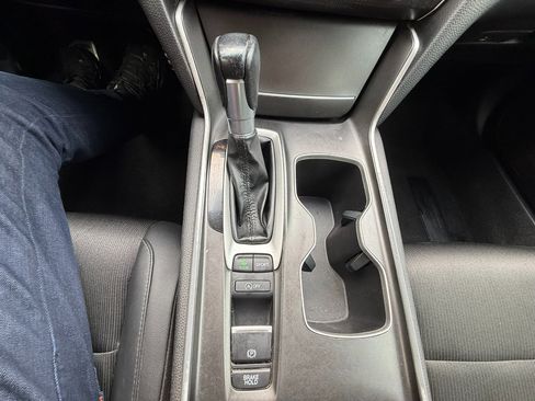 Used 2021 Honda Accord Sport image 23