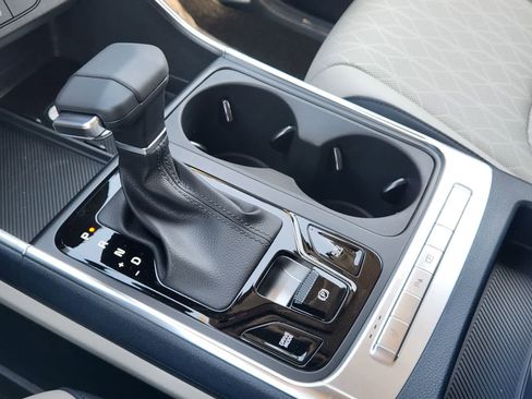 New 2026 Kia Carnival EX image 16