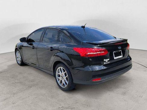 Used 2015 Ford Focus SE w/ Equipment Group 201A FWD image 6