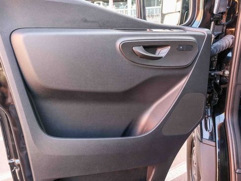 Used 2024 Mercedes-Benz Sprinter 2500 image 26