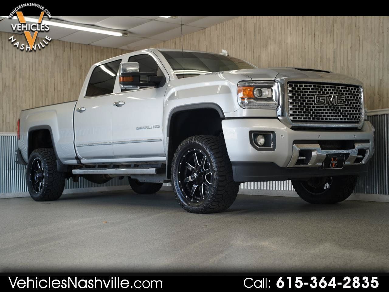 Used 2017 GMC Sierra 2500 Denali w/ Duramax Plus Package AWD/4WD image 1