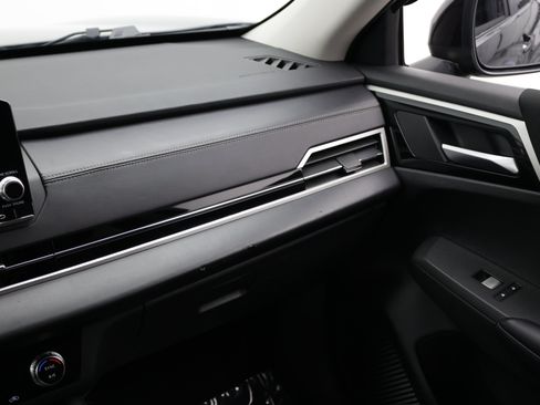 Used 2024 Mitsubishi Outlander ES FWD image 34