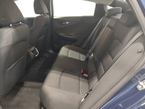 Used 2022 Chevrolet Malibu LT FWD image 18