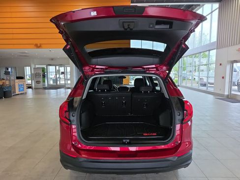 Used 2019 GMC Terrain SLE w/ Driver Convenience Package AWD/4WD image 32