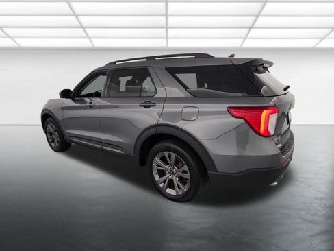 Used 2024 Ford Explorer XLT w/ Equipment Group 202A AWD/4WD image 7