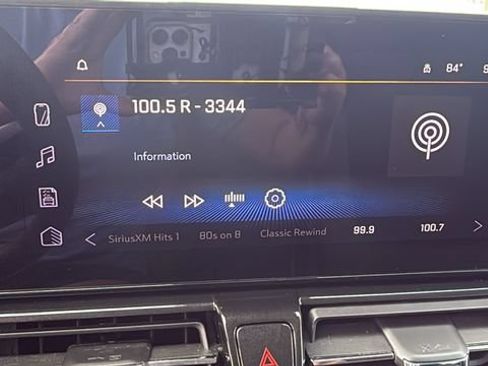 Used 2025 Chevrolet TrailBlazer LT AWD/4WD image 19