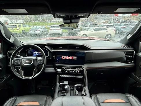 Used 2024 GMC Sierra 1500 AT4 w/ Technology Package image 21